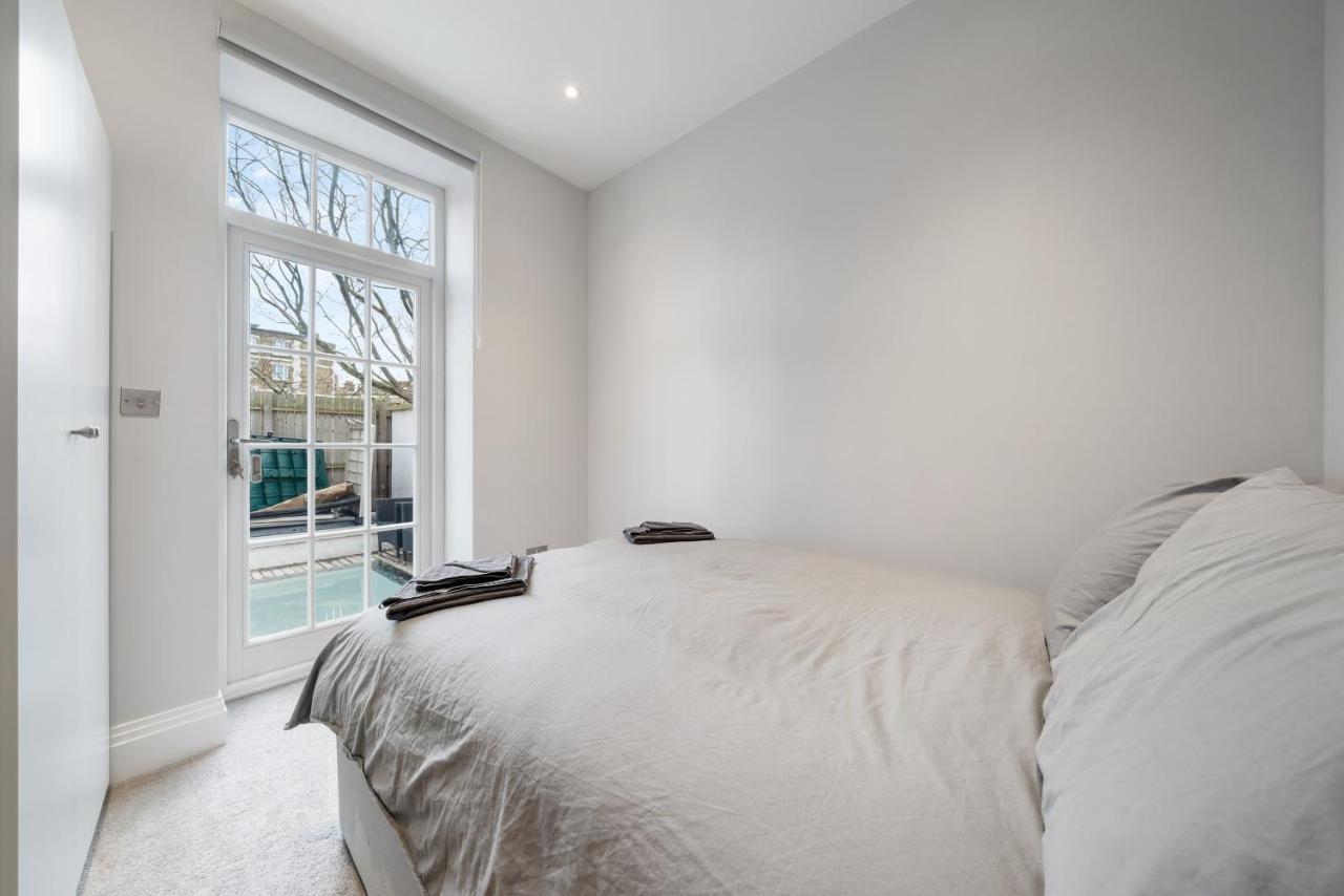 Modern Townhouse With Cinema In Se1 * Londres